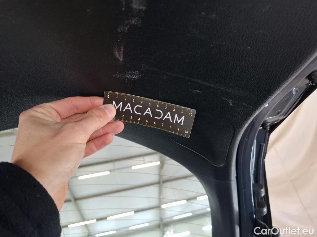  Toyota  C-HR TOYOTA  / 2016 / 5P / SUV 1.8 Hybride 122 Dynamic Business Beyond #63