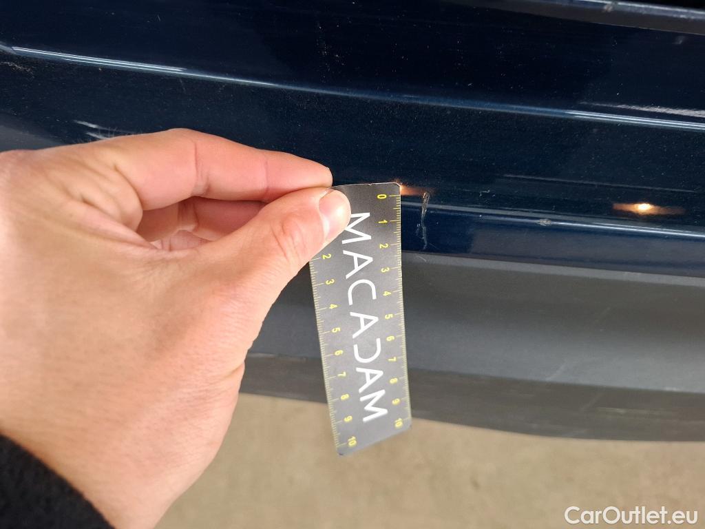  Toyota  C-HR TOYOTA  / 2016 / 5P / SUV 1.8 Hybride 122 Dynamic Business Beyond #77