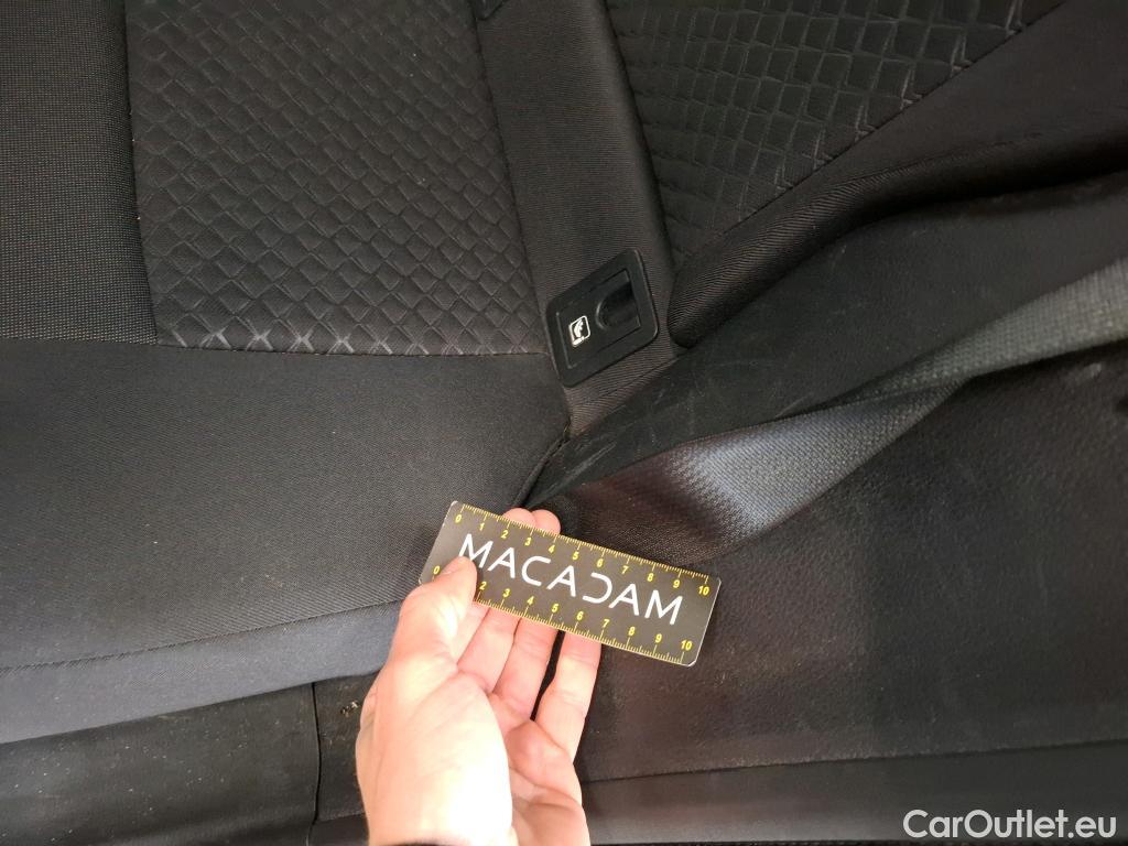  Toyota  C-HR TOYOTA  / 2016 / 5P / SUV 1.8 Hybride 122 Dynamic Business Beyond #47