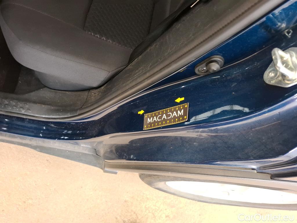  Toyota  C-HR TOYOTA  / 2016 / 5P / SUV 1.8 Hybride 122 Dynamic Business Beyond #73