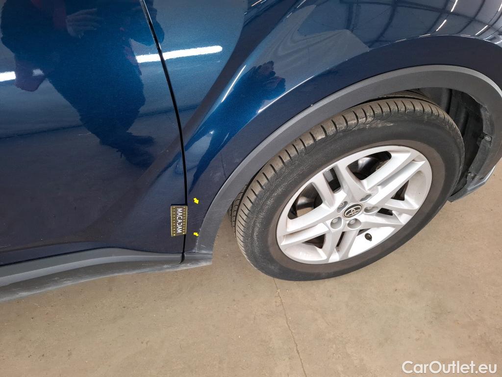  Toyota  C-HR TOYOTA  / 2016 / 5P / SUV 1.8 Hybride 122 Dynamic Business Beyond #86