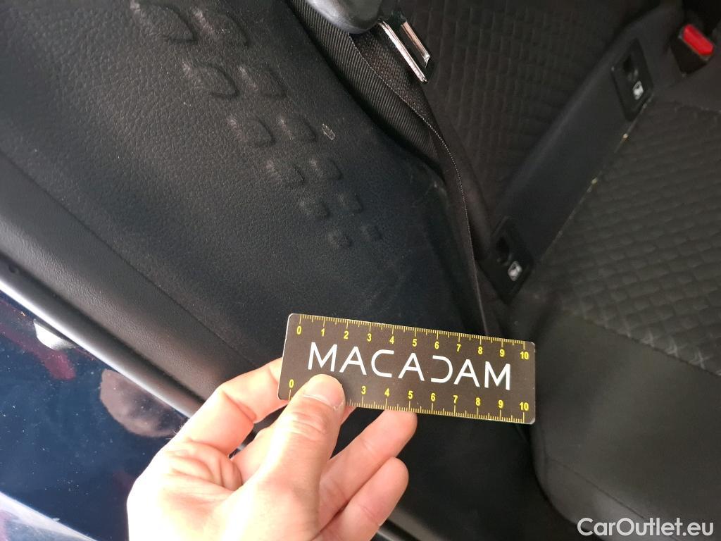  Toyota  C-HR TOYOTA  / 2016 / 5P / SUV 1.8 Hybride 122 Dynamic Business Beyond #44