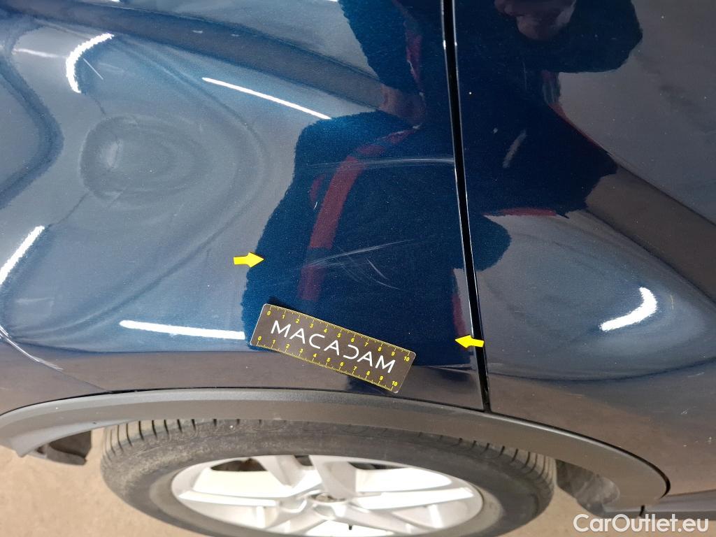  Toyota  C-HR TOYOTA  / 2016 / 5P / SUV 1.8 Hybride 122 Dynamic Business Beyond #100