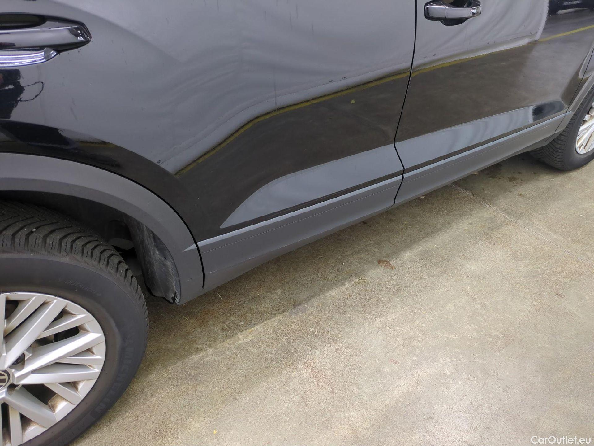  Volkswagen  T-ROC VOLKSWAGEN  / 2017 / 5P / SUV 2.0 TDI 150 LOUNGE BUSINESS DSG7 #34