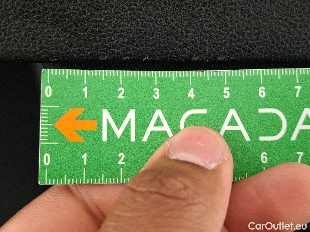  Volkswagen  Golf  / 2020 / 5P / Berline 2.0 TDI SCR 115 DSG7 LIFE  BUSINESS #17