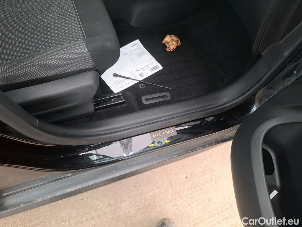  Citroen  C3  Aircross Shine Business 1.2 PureTech 130CV BVA6 E6d #17