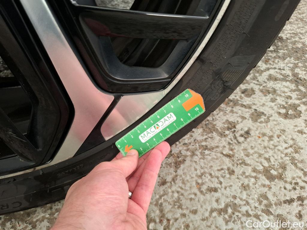  Citroen  C4  Berline Shine 1.5 BlueHDI 130CV BVA8 E6d #28