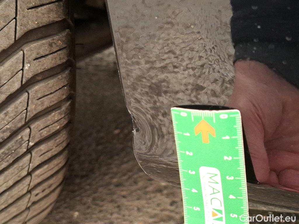  Audi  A4  Berline 30 TDI Business line 2.0 TDI 135CV BVA7 E6d #9