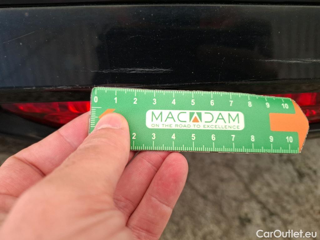  Citroen  C4  Berline Shine 1.5 BlueHDI 130CV BVA8 E6d #17