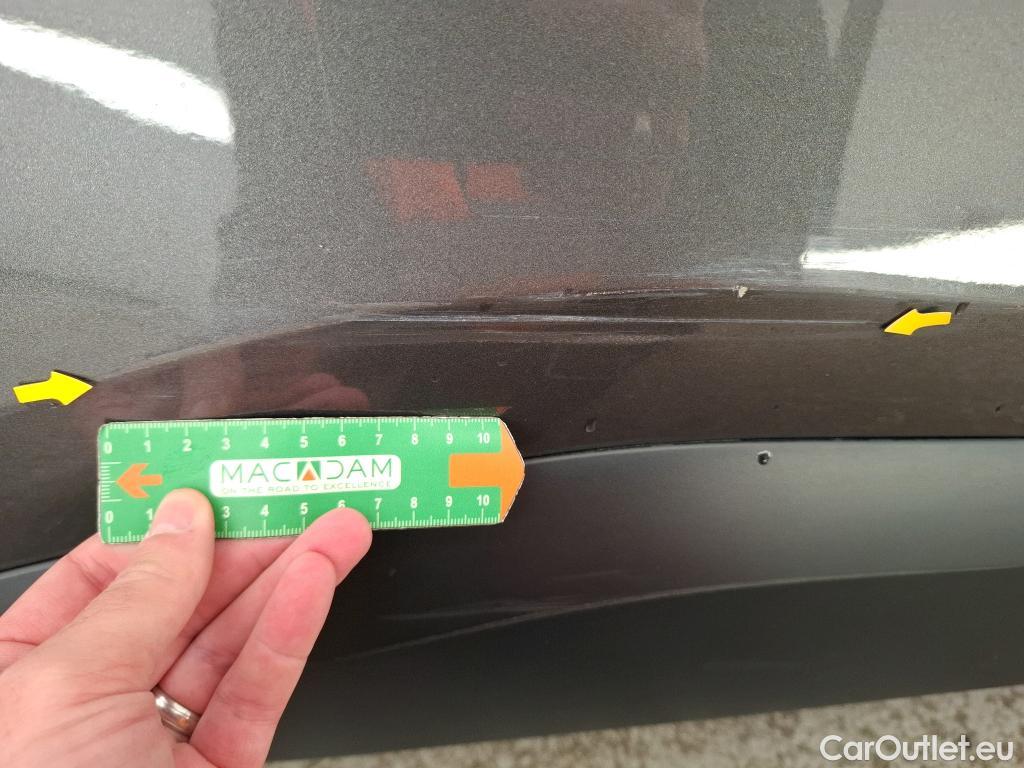  Citroen  C4  Berline Shine 1.5 BlueHDI 130CV BVA8 E6d #3