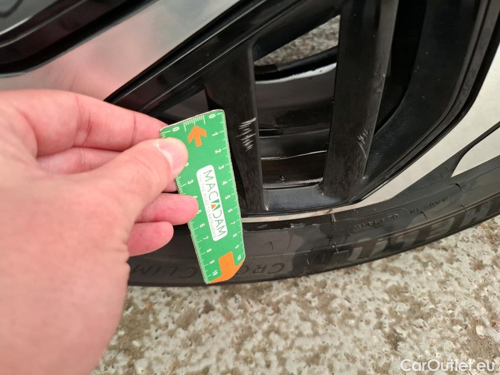  Citroen  C4  Berline Shine 1.5 BlueHDI 130CV BVA8 E6d #27