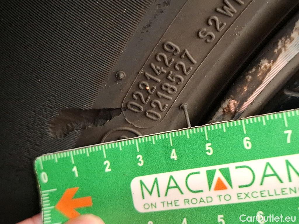  Citroen  C4  Berline Shine 1.5 BlueHDI 130CV BVA8 E6d #10