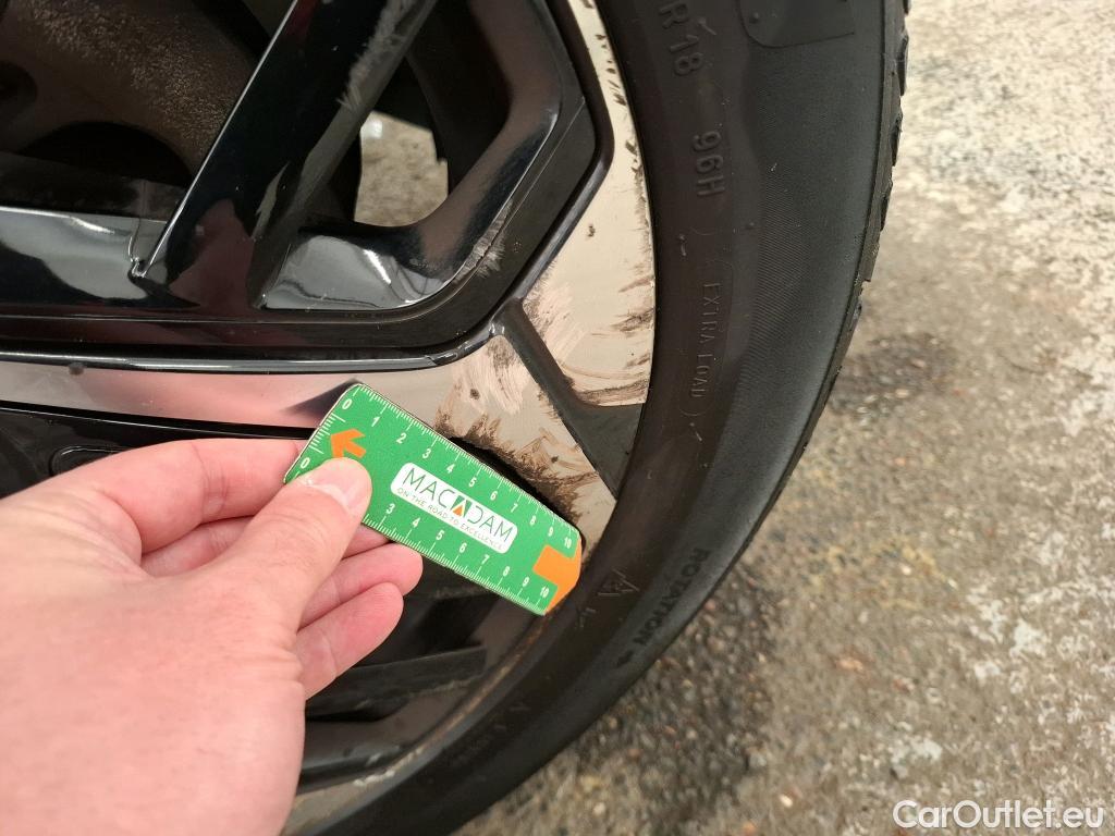  Citroen  C4  Berline Shine 1.5 BlueHDI 130CV BVA8 E6d #41