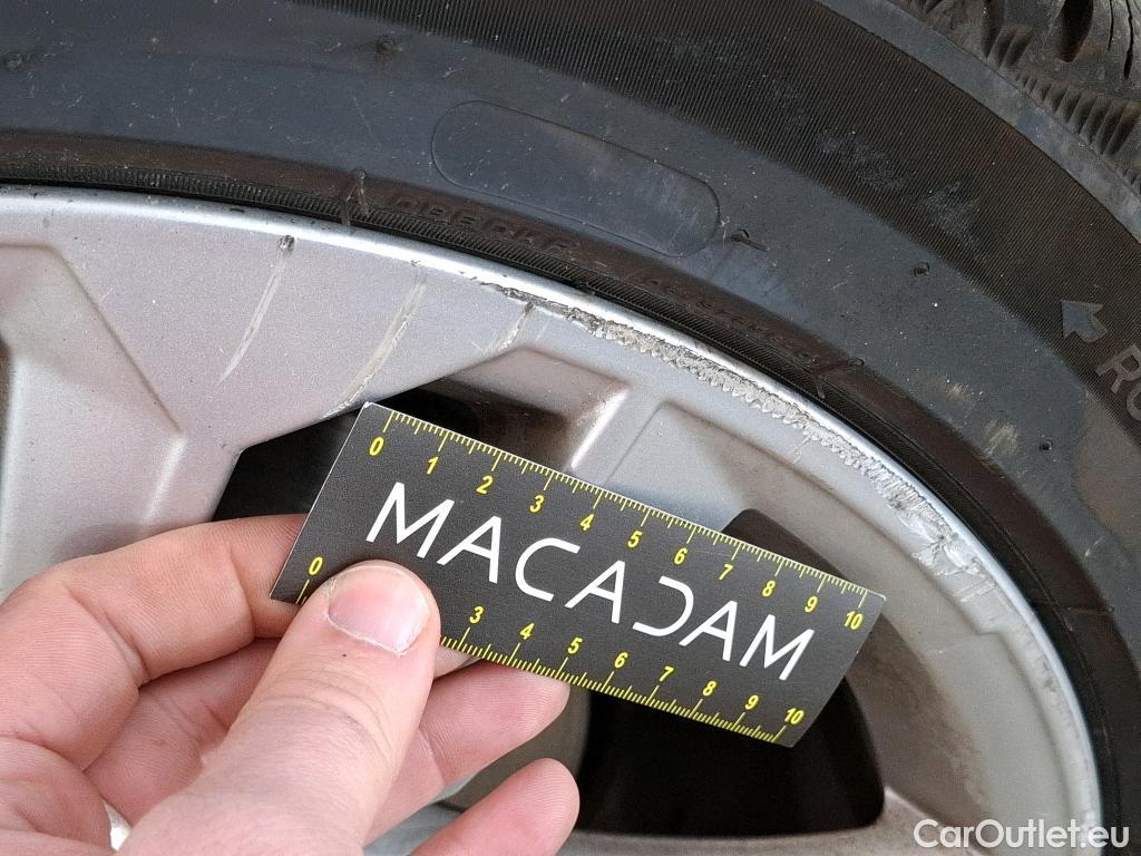  Audi  A3 AUDI  Sportback / 2020 / 5P / Berline 40 TFSI e 204 S Tronic Business Line #42