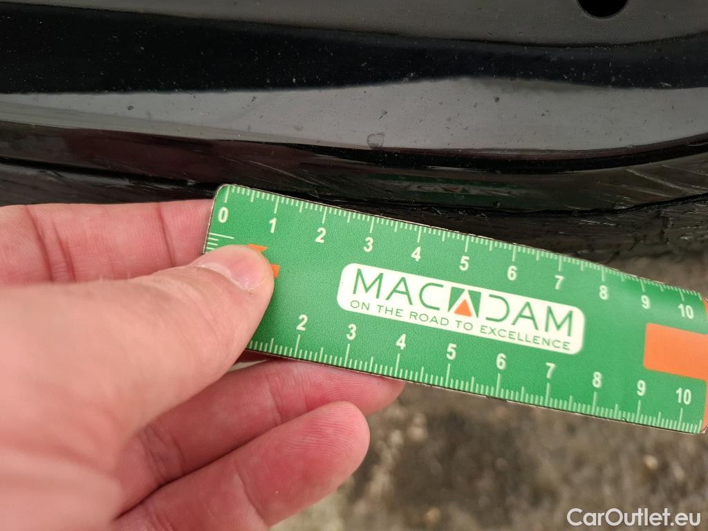  Citroen  C4  Berline Shine 1.5 BlueHDI 130CV BVA8 E6d #51