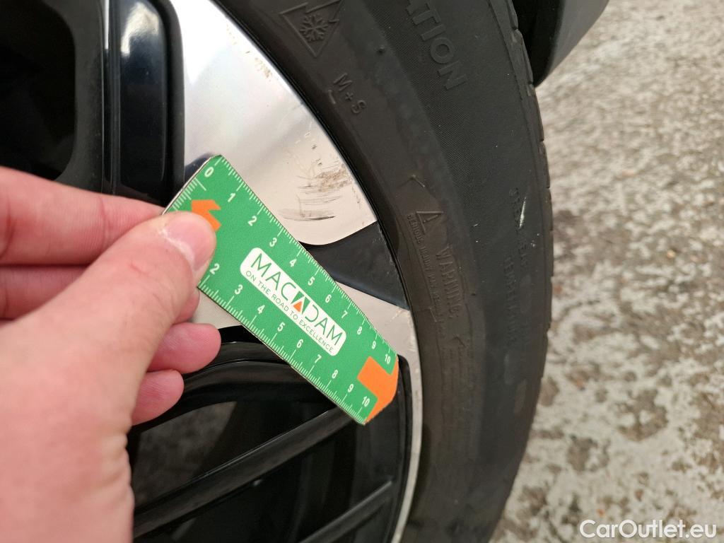  Citroen  C4  Berline Shine 1.5 BlueHDI 130CV BVA8 E6d #29