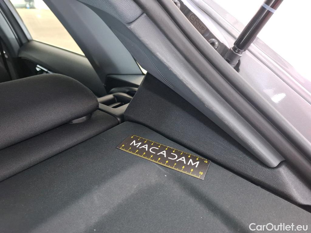  Audi  A3 AUDI  Sportback / 2020 / 5P / Berline 40 TFSI e 204 S Tronic Business Line #52