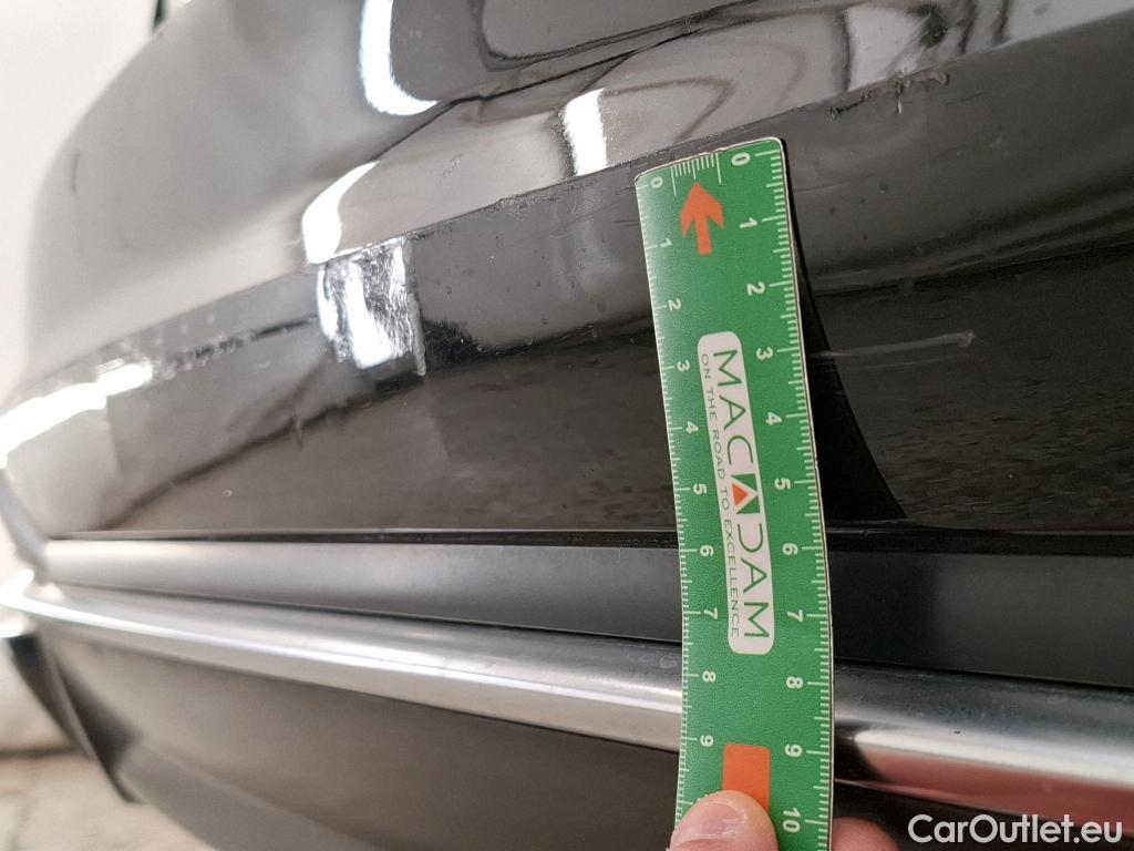  Audi  A4  Berline 30 TDI Business line 2.0 TDI 135CV BVA7 E6d #17