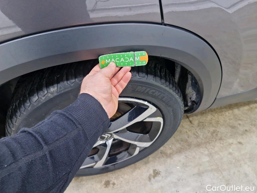  Citroen  C5 CITROEN  Aircross / 2018 / 5P / SUV Hybrid 225 ë-EAT8 Business #4