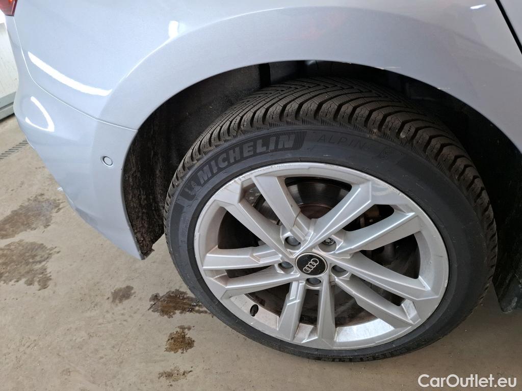  Audi  A3 AUDI  Sportback / 2020 / 5P / Berline 40 TFSI e 204 S Tronic Business Line #32