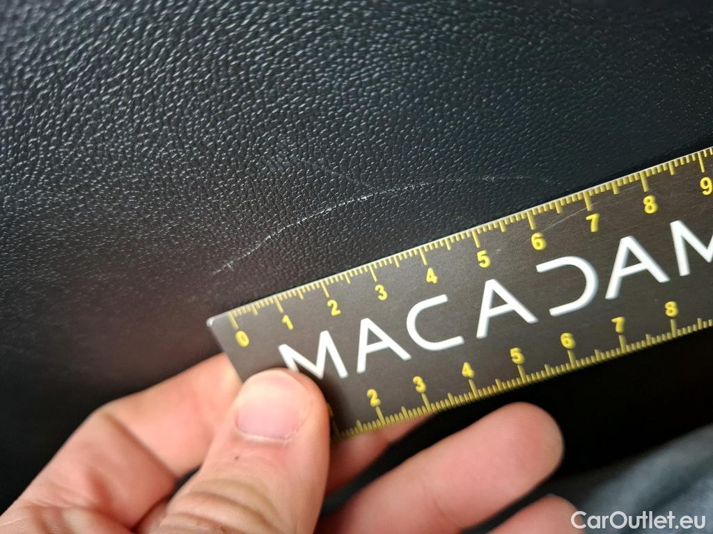  Audi  A3 AUDI  Sportback / 2020 / 5P / Berline 40 TFSI e 204 S Tronic Business Line #26