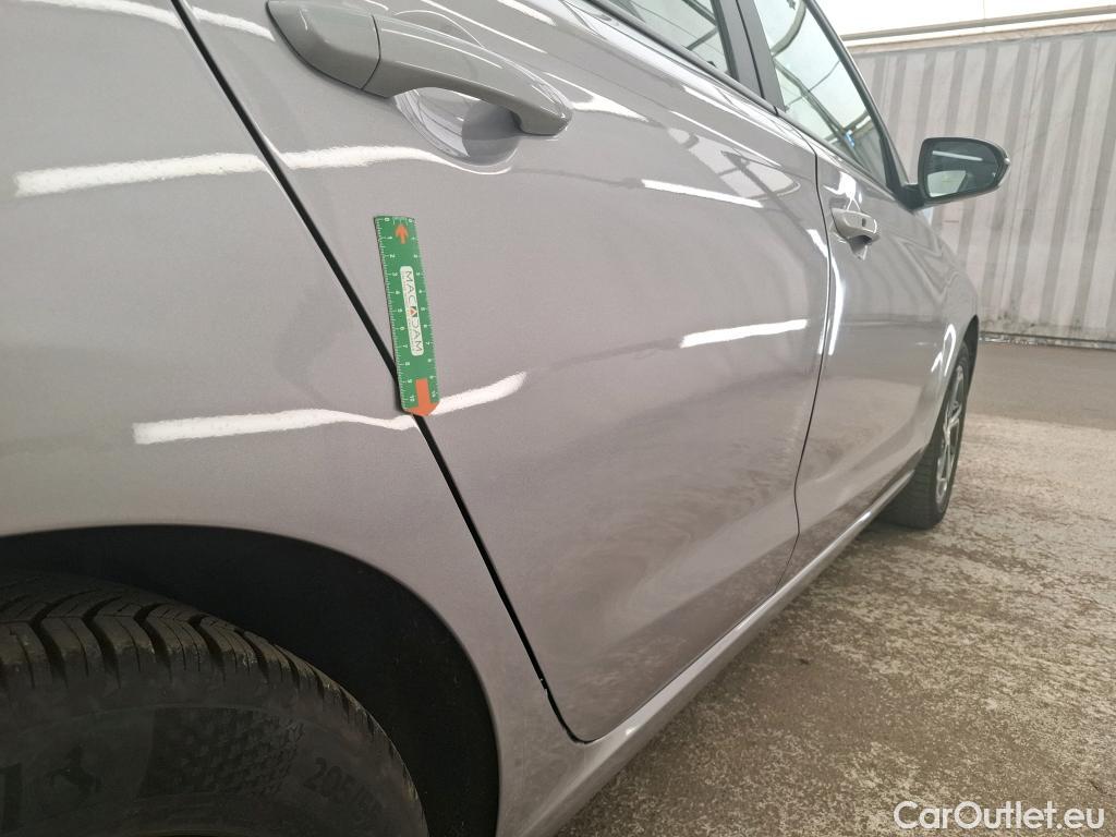  Hyundai  i30  Business 1.6 CRDi 115CV BVA7 E6d #24