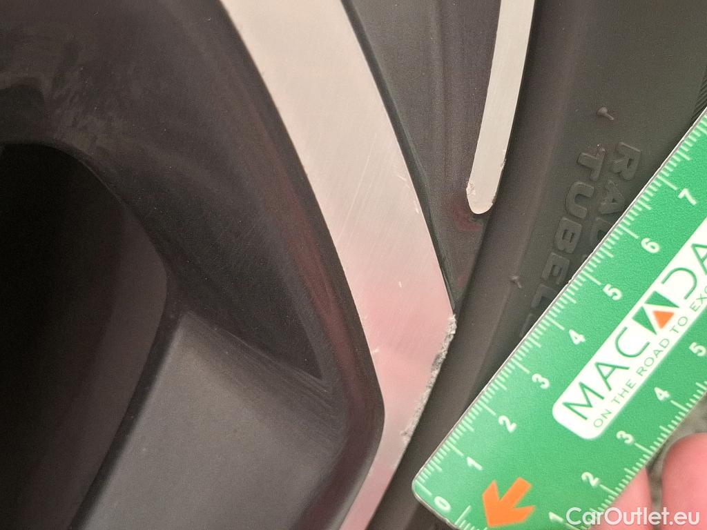  Hyundai  i30  Business 1.6 CRDi 115CV BVA7 E6d #37