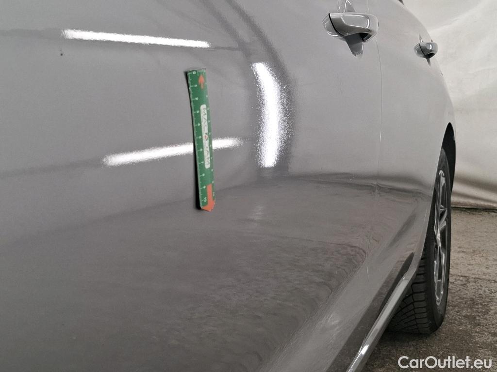  Hyundai  i30  Business 1.6 CRDi 115CV BVA7 E6d #19