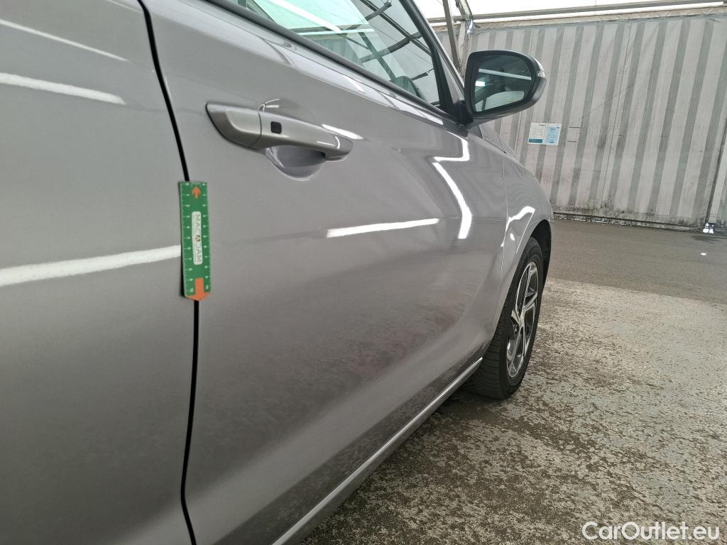  Hyundai  i30  Business 1.6 CRDi 115CV BVA7 E6d #28