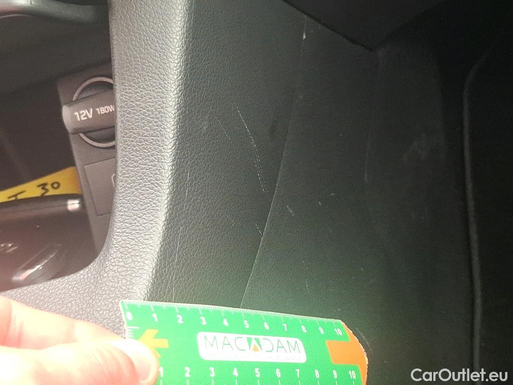  Hyundai  i30  Business 1.6 CRDi 115CV BVA7 E6d #44