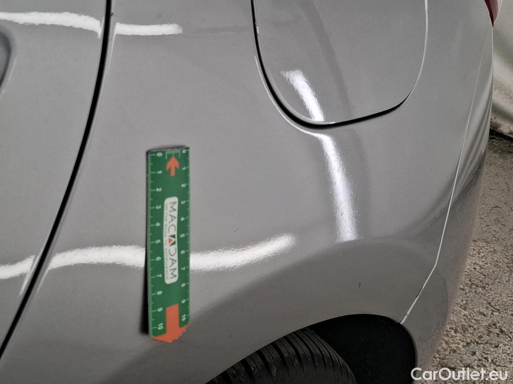  Hyundai  i30  Business 1.6 CRDi 115CV BVA7 E6d #16