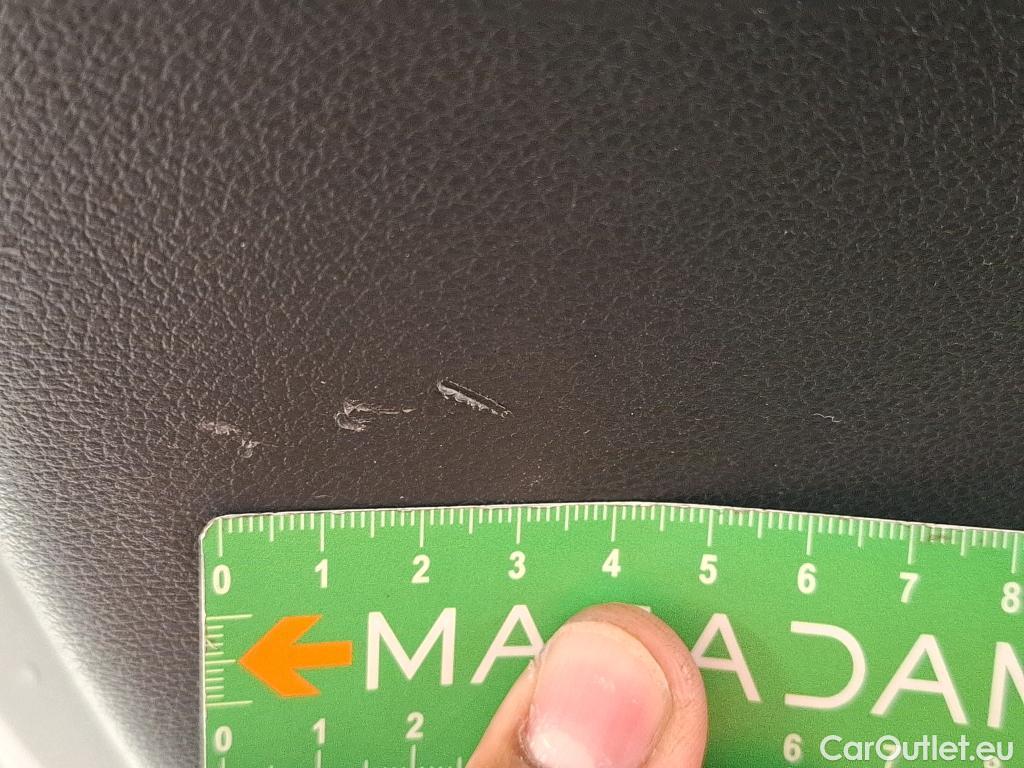  Hyundai  Konna Kona Business Hybrid 2WD 1.6 GDI 140CV BVA6 E6dT #6