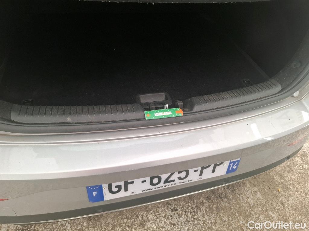  Hyundai  i30  Business 1.6 CRDi 115CV BVA7 E6d #32