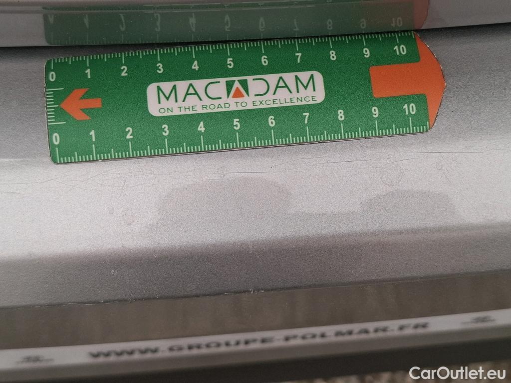  Hyundai  i30  Business 1.6 CRDi 115CV BVA7 E6d #12