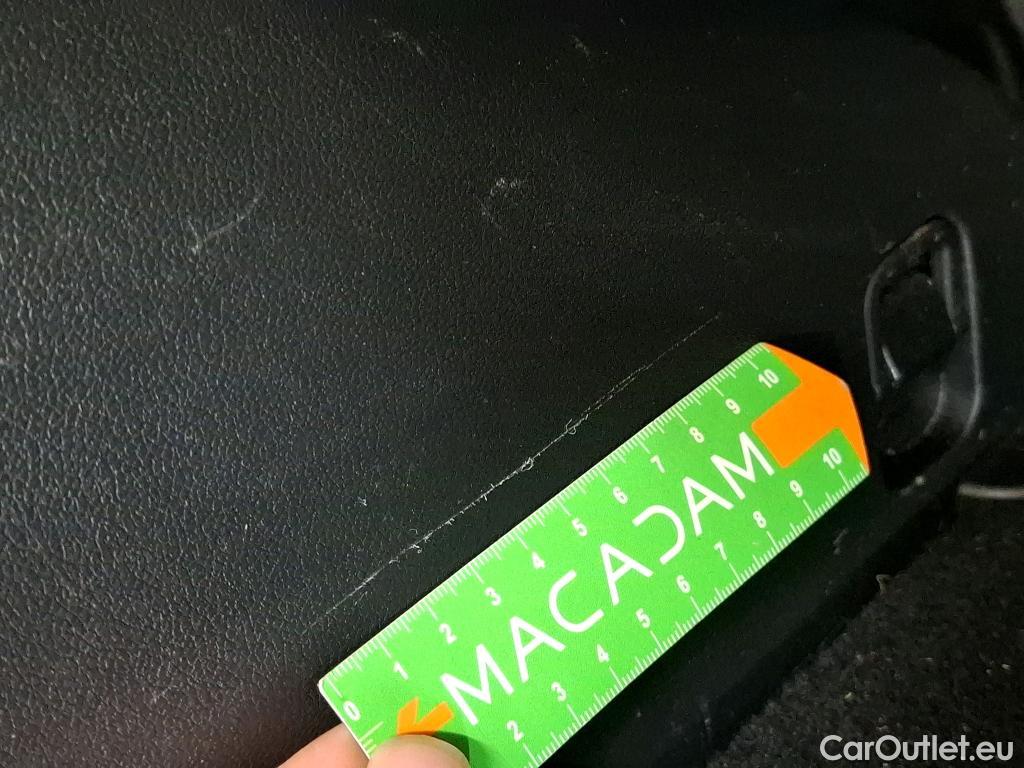  Hyundai  Tucson HYUNDAI  / 2020 / 5P / SUV 1.6 CRDI 136 DCT-7 HYBRID 48V CREATIVE #9