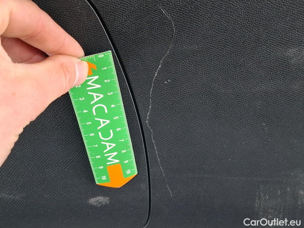  Peugeot  3008  Active Pack 1.5 HDi 130CV BVA8 E6d #10