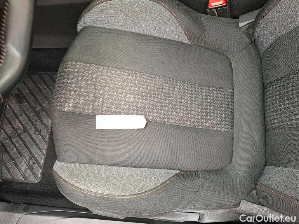  Peugeot  3008  Active Pack 1.5 HDi 130CV BVA8 E6d #18