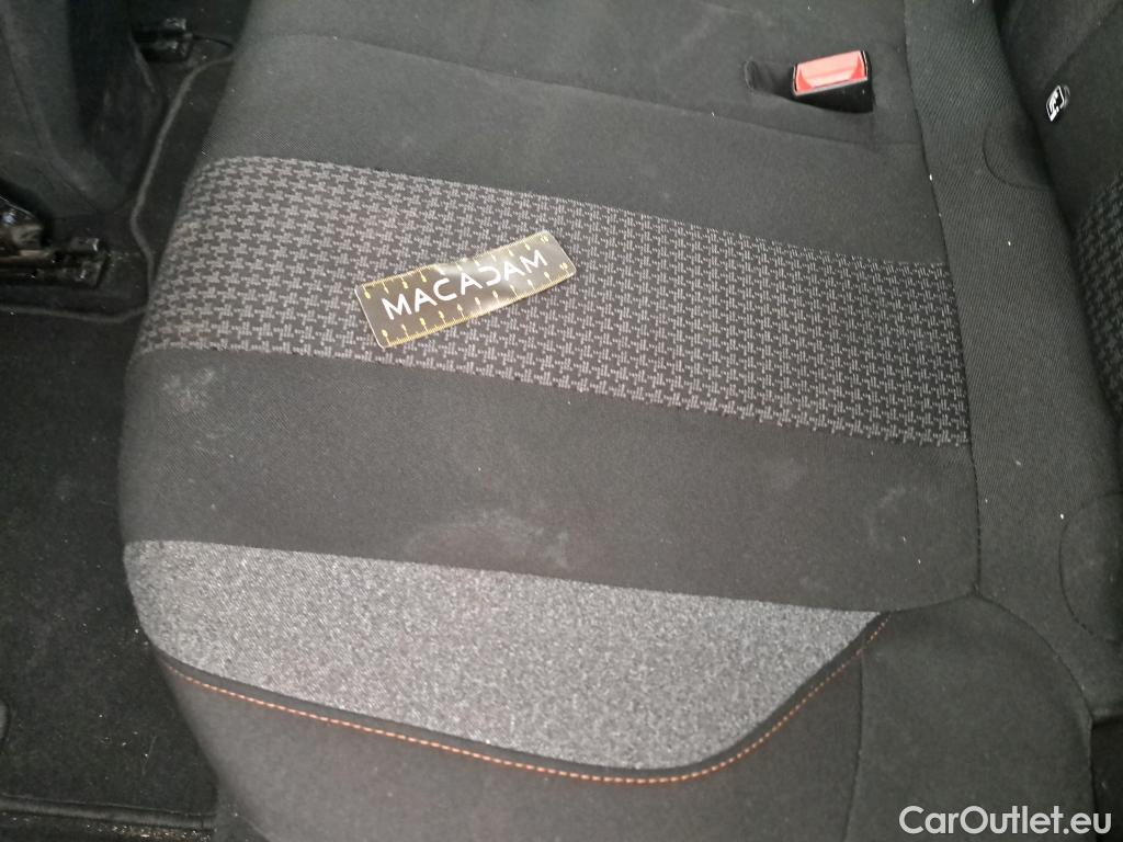  Peugeot  3008  Active Business 1.2 PureTech 130CV BVA8 E6d #17