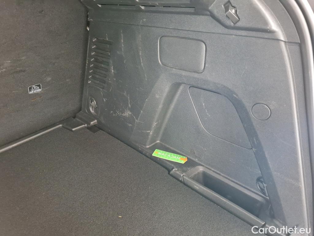  Peugeot  3008  Active Pack 1.5 HDi 130CV BVA8 E6d #15