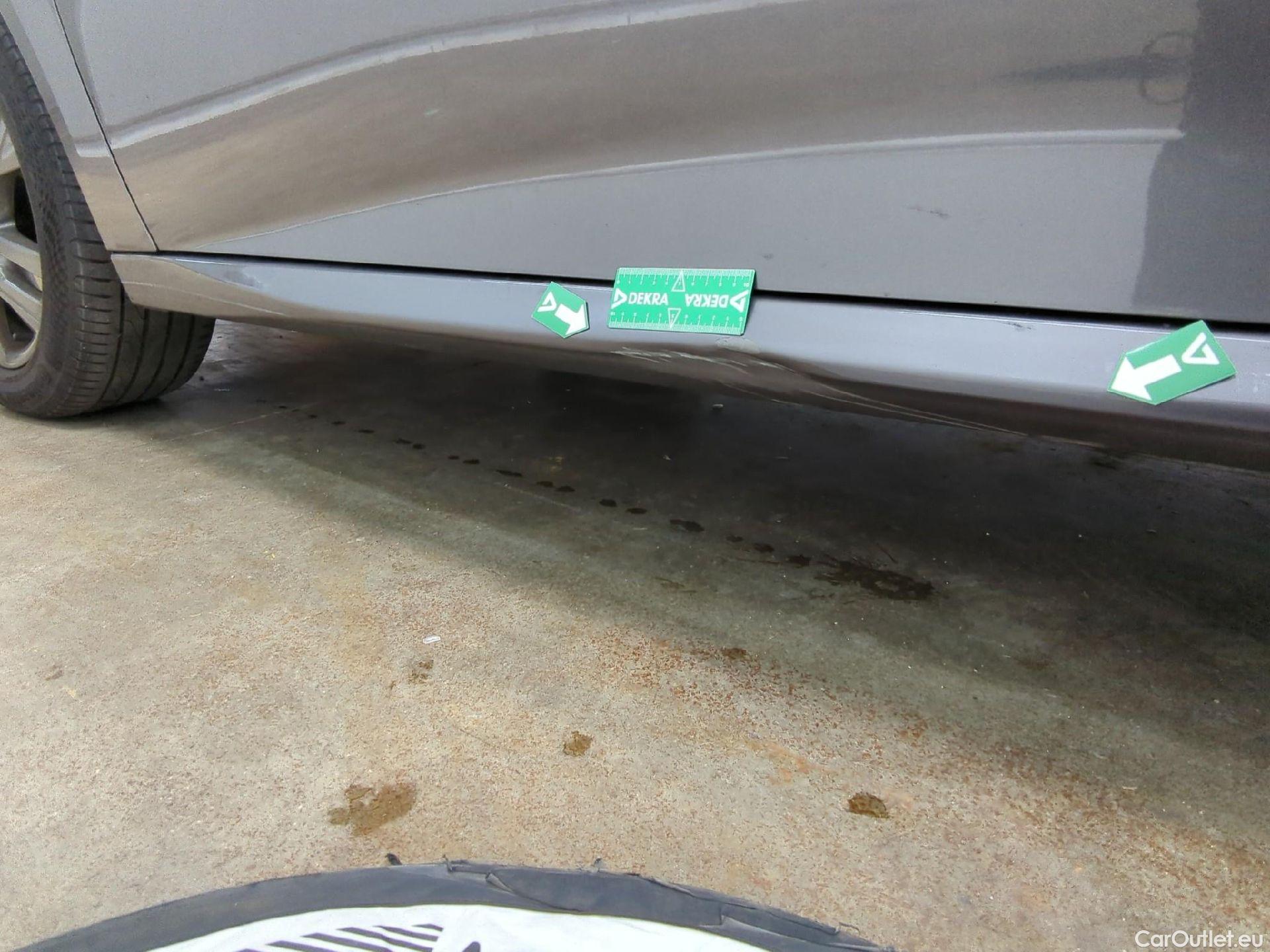  Peugeot  208  Style 1.2 PureTech 100CV BVM6 E6d #24