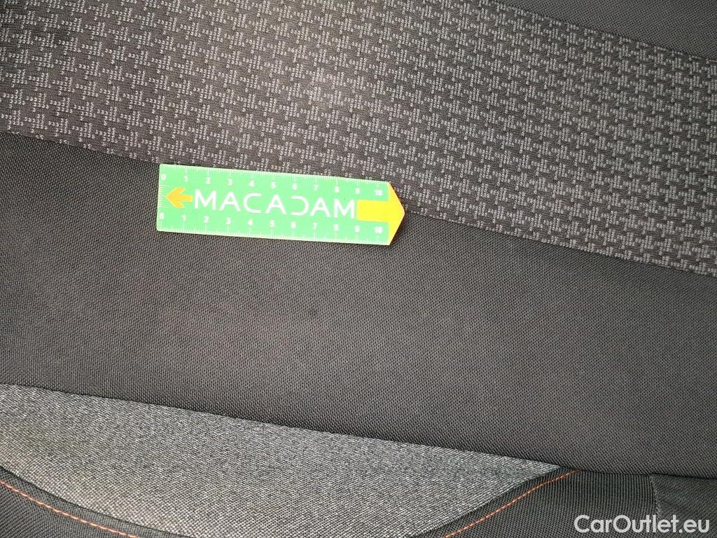  Peugeot  3008  Active Pack 1.5 HDi 130CV BVA8 E6d #19