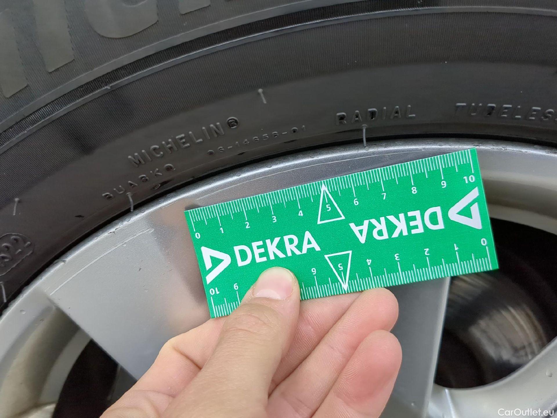  Peugeot  5008  Active Pack 1.2 PureTech 130CV BVA8 7 Sieges E6d #3