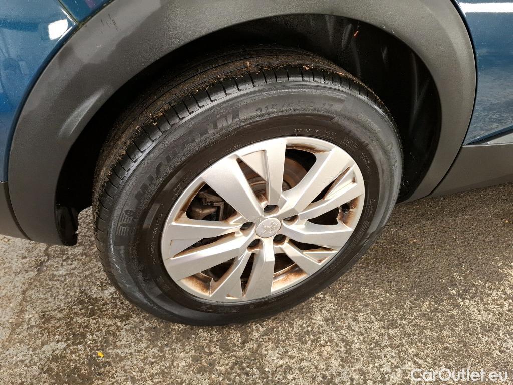  Peugeot  3008  Active Pack 1.2 PureTech 130CV BVA8 E6d #17