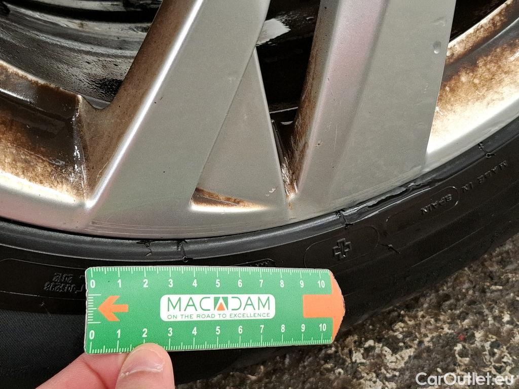  Peugeot  3008  Active Pack 1.2 PureTech 130CV BVA8 E6d #20