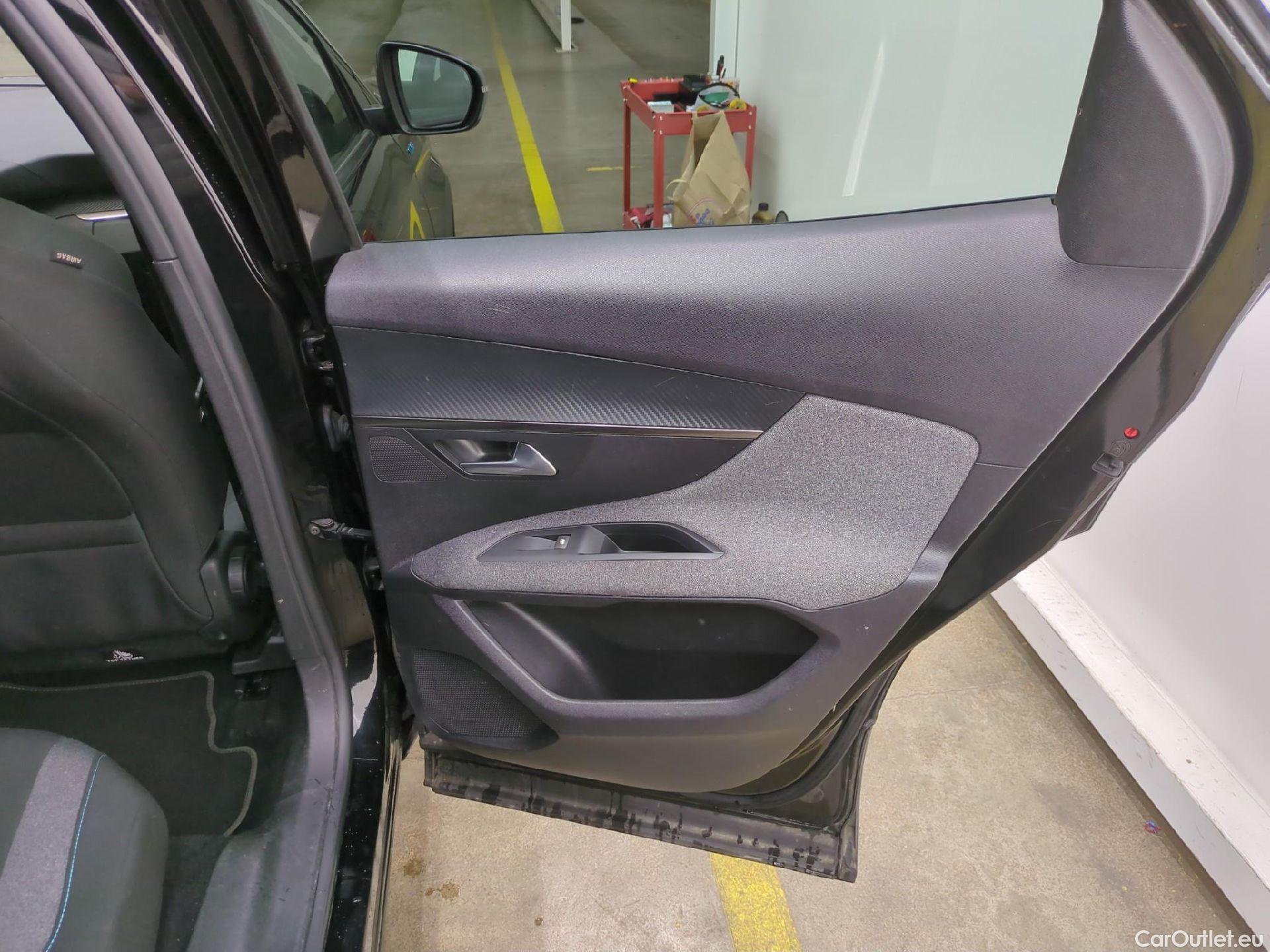  Peugeot  3008  II Style 1.2 PureTech 130CV BVA8 E6d #16