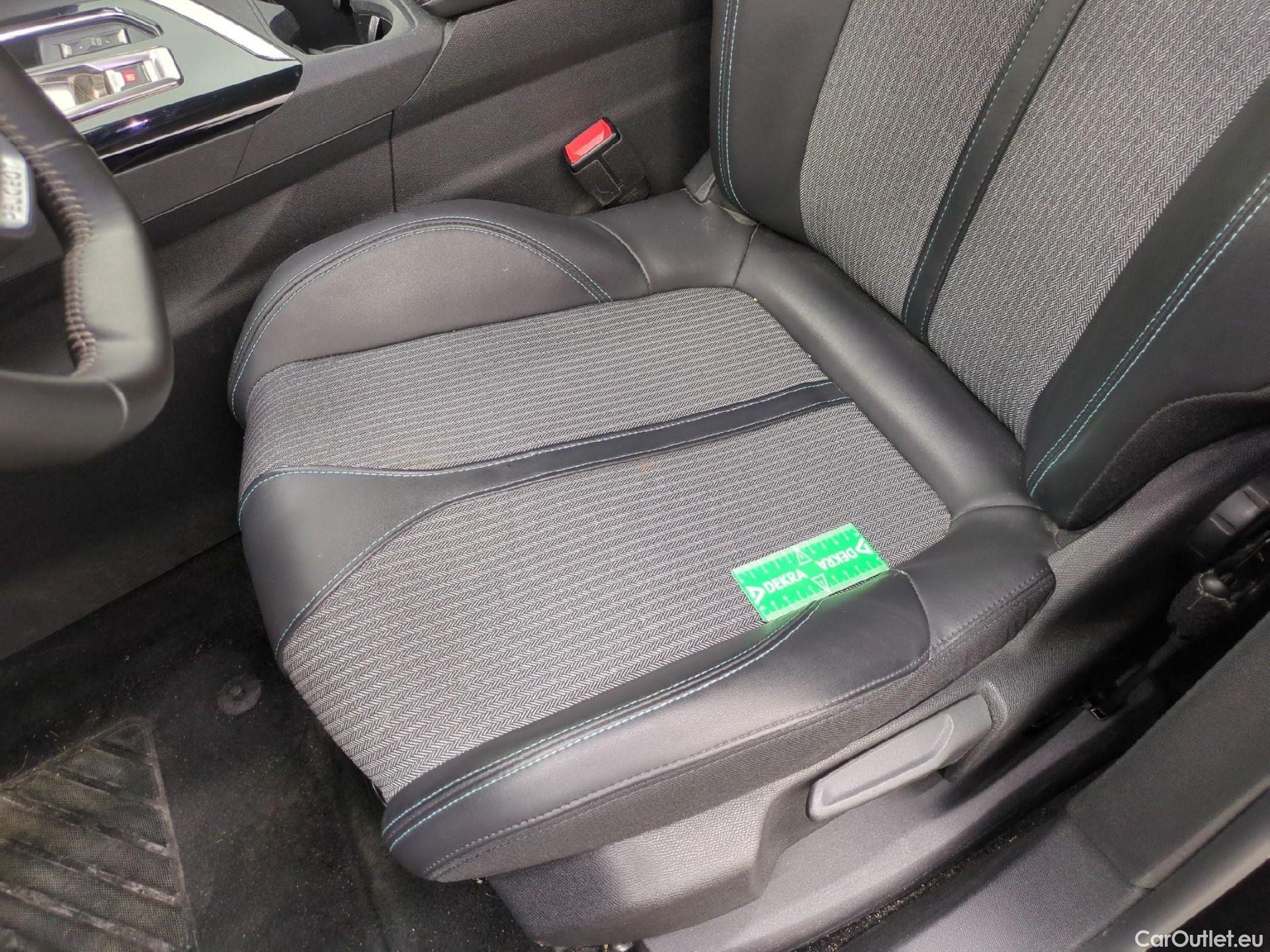  Peugeot  3008  II Allure 1.5 HDi 130CV BVA8 E6d #4