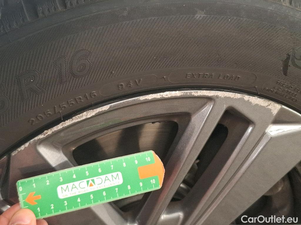  Peugeot  308  Active Pack 1.5 HDi 130CV BVA8 E6d #23