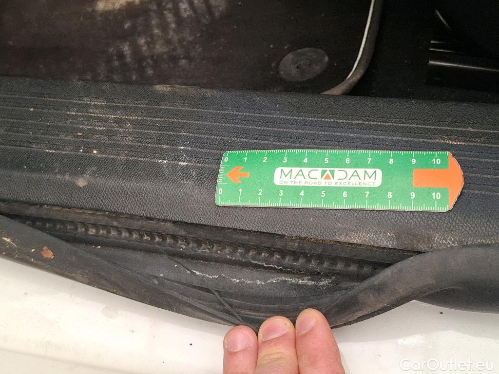  Peugeot  308  Active Pack 1.5 HDi 130CV BVA8 E6d #53