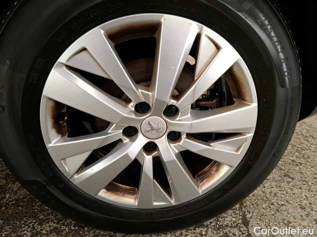  Peugeot  3008  Active Pack 1.2 PureTech 130CV BVA8 E6d #11