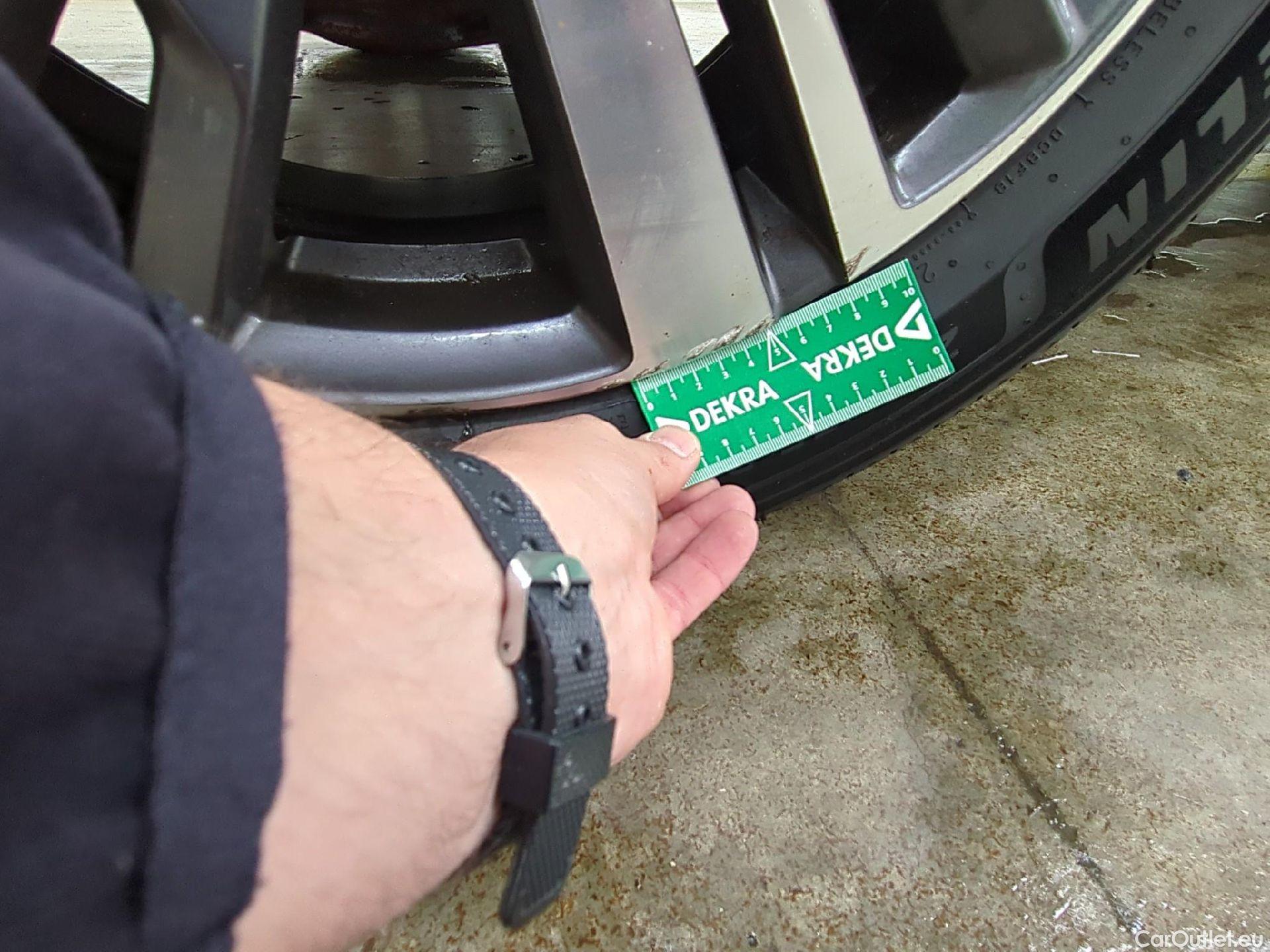  Peugeot  5008  Allure Pack 1.2 PureTech 130CV BVA8 7 Sieges E6d #7